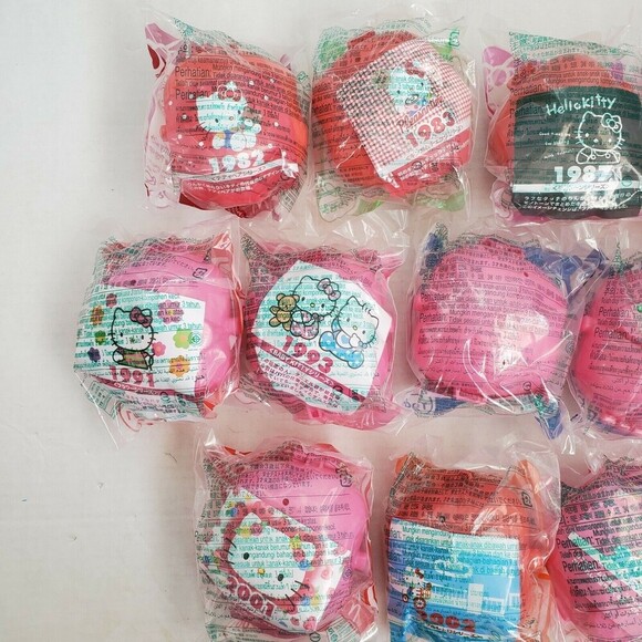 Hello Kitty 35 Yrs Collectible 2009 McDonald's Toy Lot of 12 Var Yrs 1982 - 2005 - Picture 2 of 10